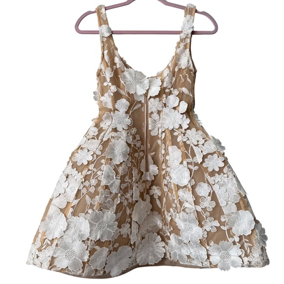 Bronx &‎ Banco Jasmine White Floral Lace Dress NWT Small 🤍Bridal Shower Dream🤍 - Picture 6 of 13